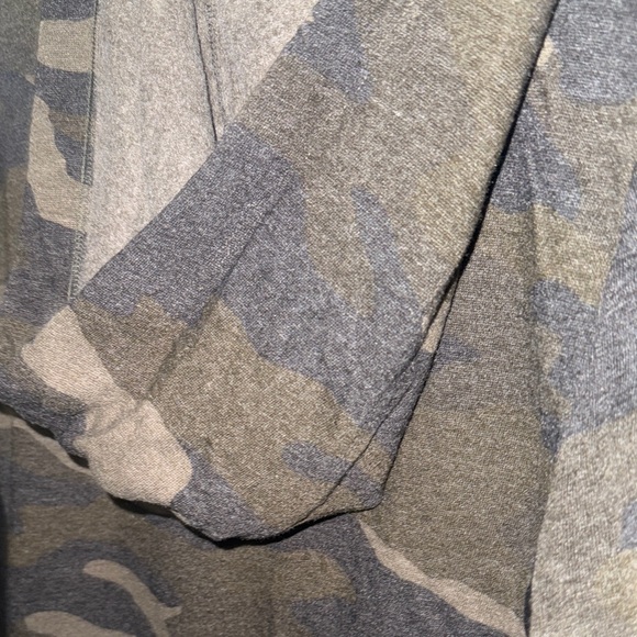 PINK Victoria's Secret Camouflage Hoodie - Picture 4 of 4